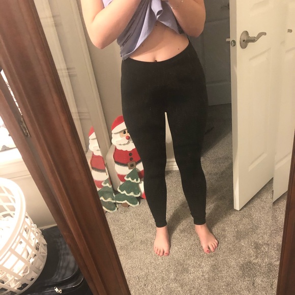 Fabletics leggings. - Picture 4 of 4